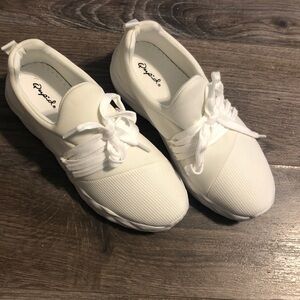 Qupid Classic White Athletic Sneakers